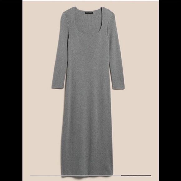 Banana Republic Scoop-Neck MIDI Dress - Picture 4 of 8